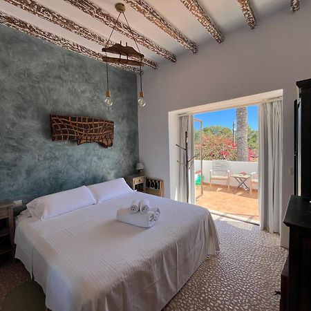 Boutique Hostal La Curandera De Salinas Sant Francesc de s'Estany Екстериор снимка