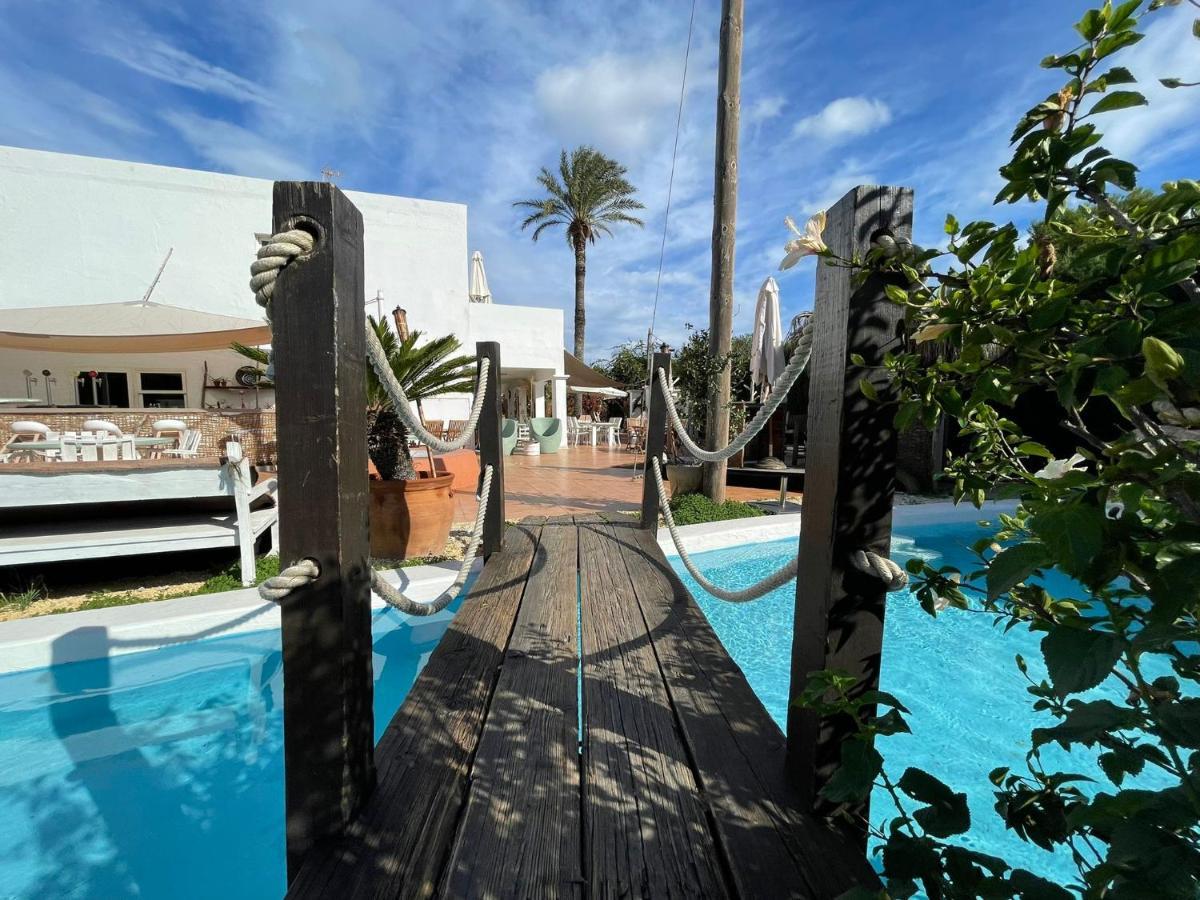 Boutique Hostal La Curandera De Salinas Sant Francesc de s'Estany Екстериор снимка