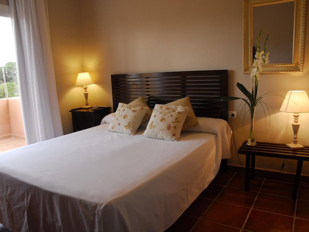 Boutique Hostal La Curandera De Salinas Sant Francesc de s'Estany Екстериор снимка
