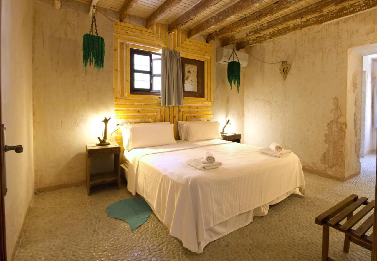Boutique Hostal La Curandera De Salinas Sant Francesc de s'Estany Екстериор снимка