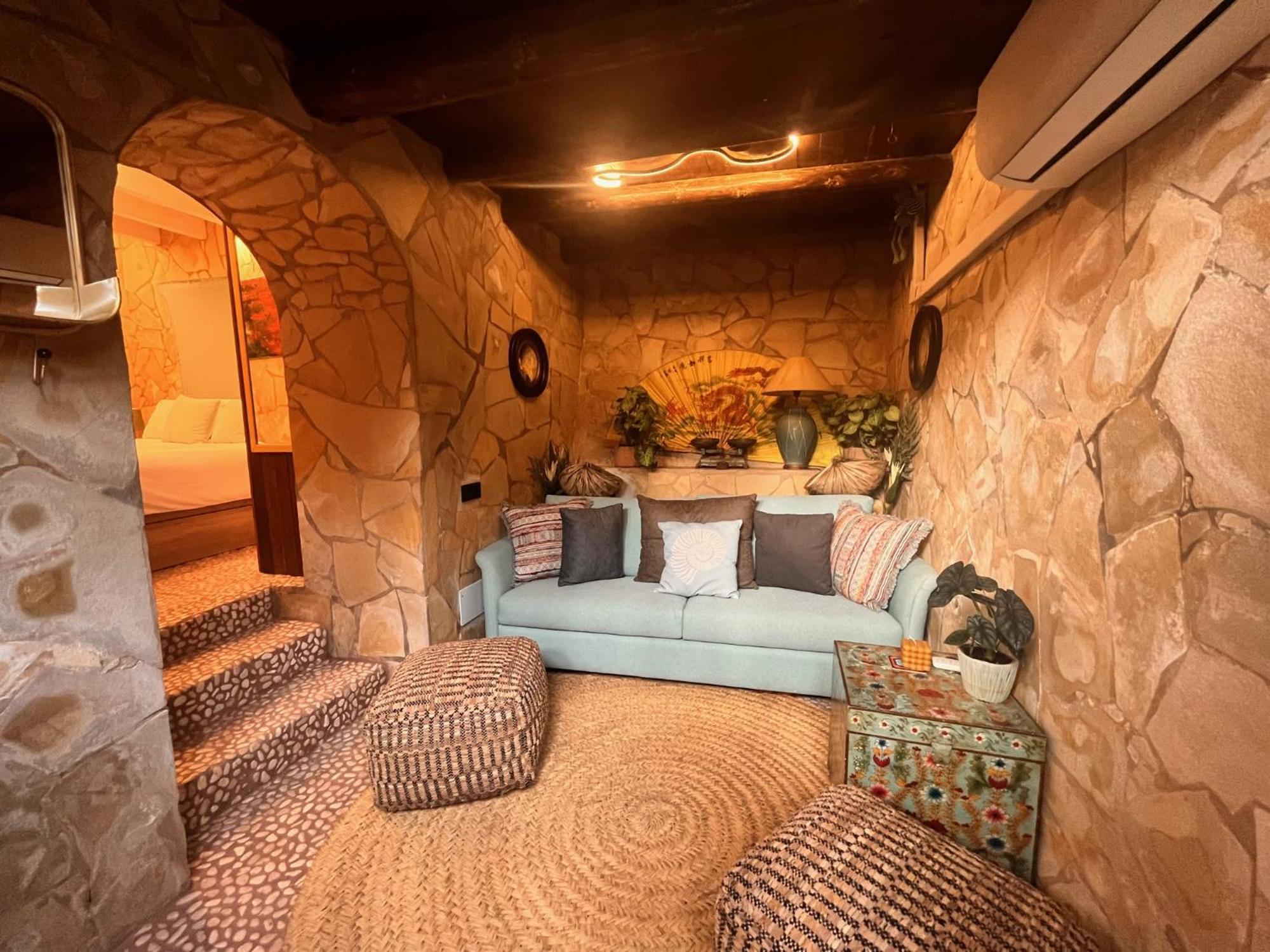Boutique Hostal La Curandera De Salinas Sant Francesc de s'Estany Екстериор снимка