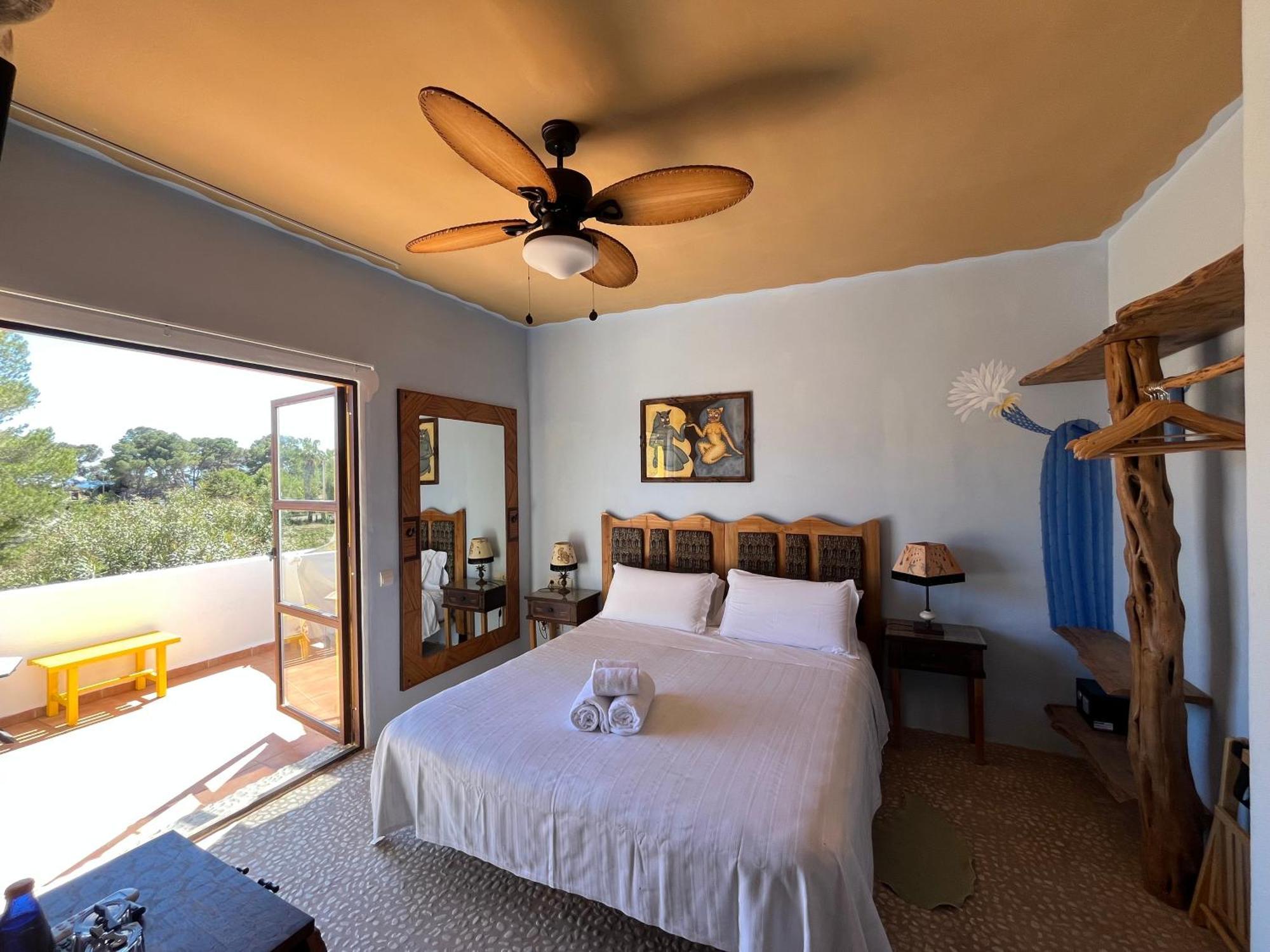 Boutique Hostal La Curandera De Salinas Sant Francesc de s'Estany Екстериор снимка